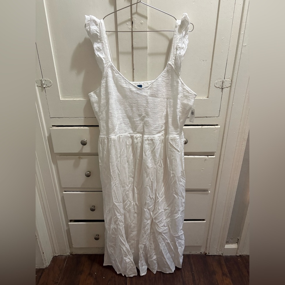 NWT Old Navy XXL White Embroidered-Strap Midi/Long Dress